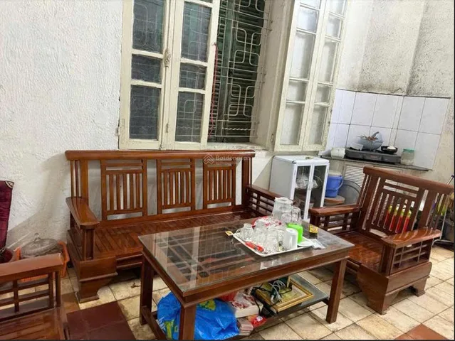 HIẾM! Tầng 1 biệt thự Pháp cổ Nguyễn Huy Tự 30m² + sân rộng – chỉ 5 triệu