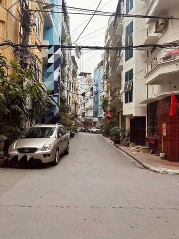 Cho thuê nhà ngõ 109 Trường Chinh, Đống Đa 40m x 4T (5PN) OTO, KD giá 17 triệu