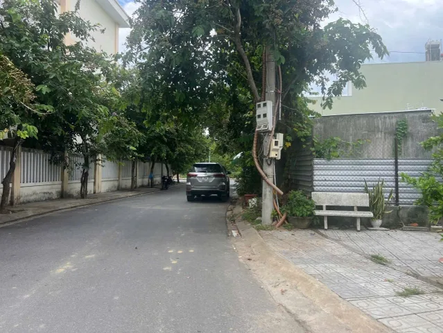 🏠🏠🏠Cần bán đất Khu Ngọc Bảo Viên đối diện trường tiểu học CHÁNH LỘ, 

🇦🇱🥨đất rộng, sạch, 

😝💋ngang 9*27m nở hậu 12m đẹp. An cư lý tưởng,