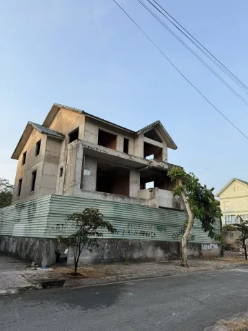 🔥 Bán Villa biệt thự Thanh Bình Long Cung – 300m² – 1 trệt 2 lầu – gần biển – giá 35 tỷ TL 🔥