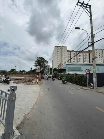 BÁN ĐẤT MẶT TIỀN VƯỜN LÀI AN PHÚ ĐÔNG Q12 – 68M² (4X17M) – TRỤC ĐƯỜNG HUYẾT MẠCH KINHD OANH BUÔN BÁN SẦM UẤT ĐA NGÀNH