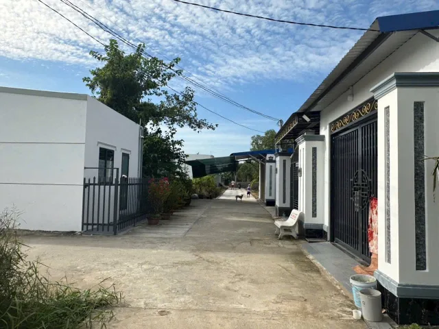 (76)Bán Đất 349m2 giá 13.5 tỷ tại Phường Phú Tân cách ĐL Đồng Khởi 600m