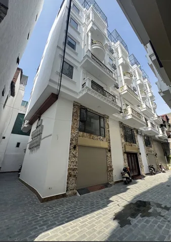 Bán Nhà riêng 36m2 có sẵn 35 m2 thổ cư giá 18.6 tỷ tại Đường Văn Chương Phường Quốc Tử Giám Quận Đống Đa Hà Nội