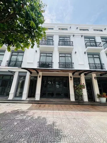 👉40 triệu - CHO THUÊ FULL CĂN SHOPHOUSE 4 TẦNG, KHU VINCOM XUÂN KHÁNH - View công viên