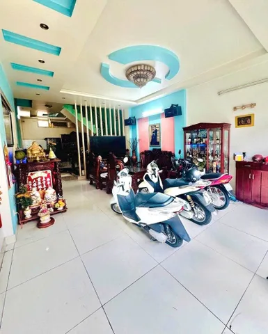 BÁN NHÀ ĐẸP CẠNH TÊN LỬ.A - AEO.N MAILL - ÔTÔ VÀO NGỦ - NH ( 10X16M ) GIẢM SỐC 1.5$ CÒN NHỈNH 9$