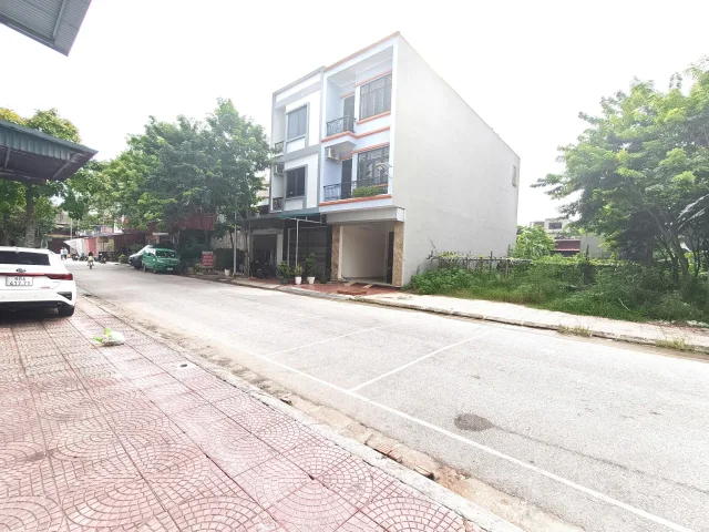 BÁN ĐẤT KĐT NAM HỒNG - TỪ SƠN- VỈA HÈ OTO TRÁNH KINH DOANH- GIÁ ĐẦU TƯ