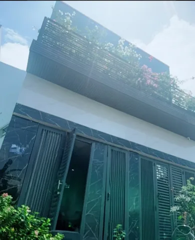 NHÀ ĐẸP 2 TẦNG 5PN- HOÀN CÔNG - HẺM XE HƠI 8M - VÕ VĂN HÁT LONG TRƯỜNG – DT 90M2 NGANG 6M VUÔNG VỨC – CHỈ 6,3 TỶ
