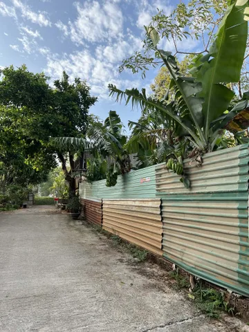 Chính chủ bán 300m2 đất (Ngang 14m), hẻm xe hơi thông tứ hướng, khu dân trí cao.