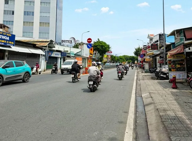O2859 Bán nhà mặt tiền Nguyễn Oanh sát Chợ An Nhơn, 87m2, 12.x tỷ