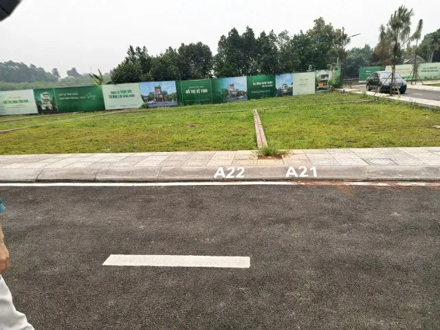 Bán Đất 100m2 có sẵn 100 m2 thổ cư giá 3.6 tỷ tại - Chọn - Xã Thạch Hoà Huyện Thạch Thất Hà NộiCƠ HỘI ĐẦU TƯ GIÁ TỐT - Chính Chủ Bán Gấp Lô 22 Tại Thôn Trại Hồ, Đoài Phương, TP.Hà Nội.