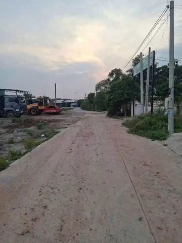 Nhánh Đường Lê Duẫn đường rộng gần ql13 dân đông
