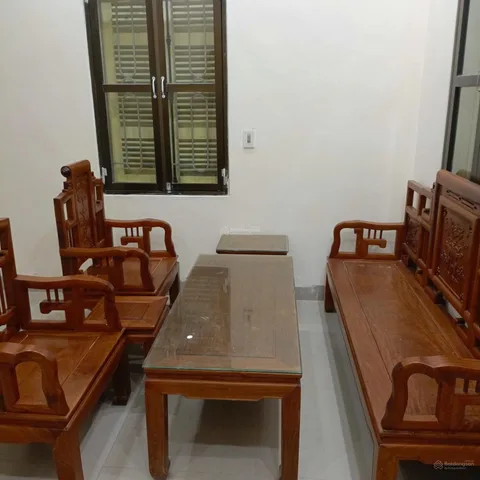 VĂN CHƯƠNG – ĐỐNG ĐA – MẶT TIỀN 4,5M – 4 TẦNG 1 TUM – 3PN – CHỈ 9 TRIỆU/THÁNG