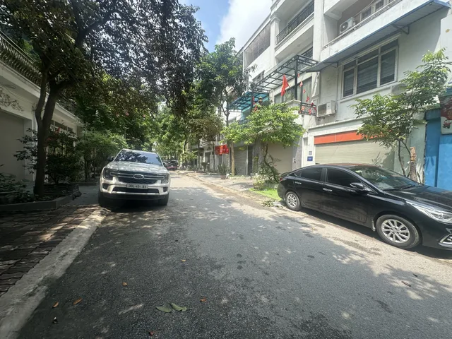 Bán Nhà PHÂN LÔ TÂN TÂY ĐÔ , NGÃ TƯ TRẠM TRÔI , QL32 5 tầng x90m2 sẵn sàng ở ngay