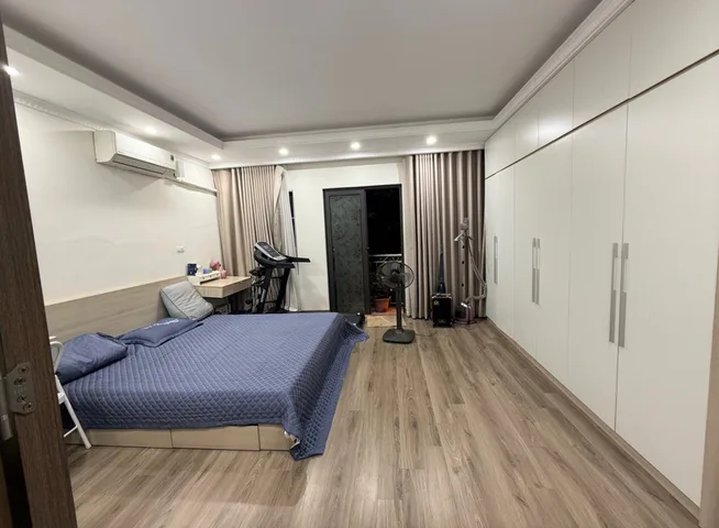 NHÀ ĐẸP THƯỢNG THANH – DÂN XÂY  – 5 TẦNG 4 NGỦ – FULL NỘI THẤT – NGÕ RIÊNG, RỘNG RÃI – GẦN CẦU CHUI