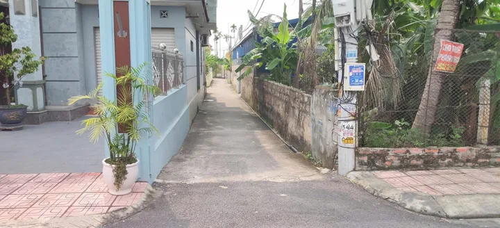 Bán Đất 142.8m2 có sẵn 142.8 m2 thổ cư giá 980 triệu tại Quảng Thanh .l/h:076.231.9990 e Thúy