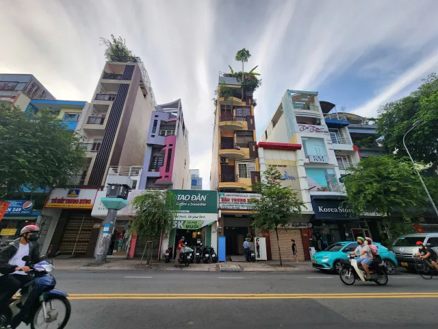 Bán Nhà Mặt Tiền 251 Võ Văn Tần, Phường 5, Quận 3