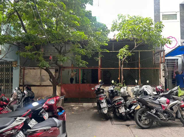 Bán Nhà Mặt Tiền 86 Nguyễn Thông, P9, Q3