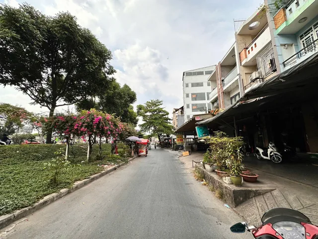 Bán Nhà Mặt Tiền 926A Trường Chinh, P.15, Tân Bình