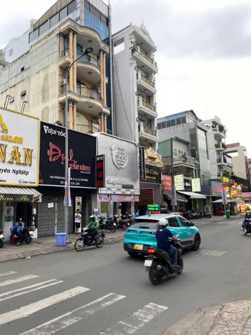 Bán Nhà Mặt Tiền 102 Hoàng Hoa Thám, Phường 12, Tân Bình