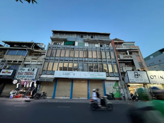 Bán Nhà Mặt Tiền 50-52 Hồ Văn Huê, P.9, Phú Nhuận
