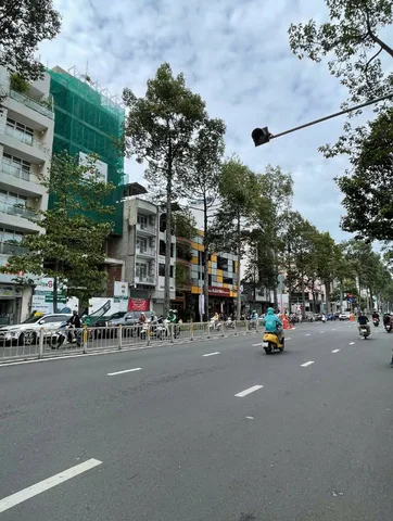 Bán Nhà Mặt Tiền 369 Trần Hưng Đạo, Cầu Kho, Quận 1