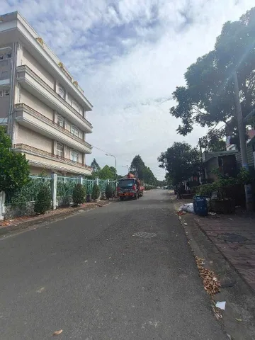 300M² GIỮA KHU VỰC ĐANG PHÁT TRIỂN CỦA DĨ AN