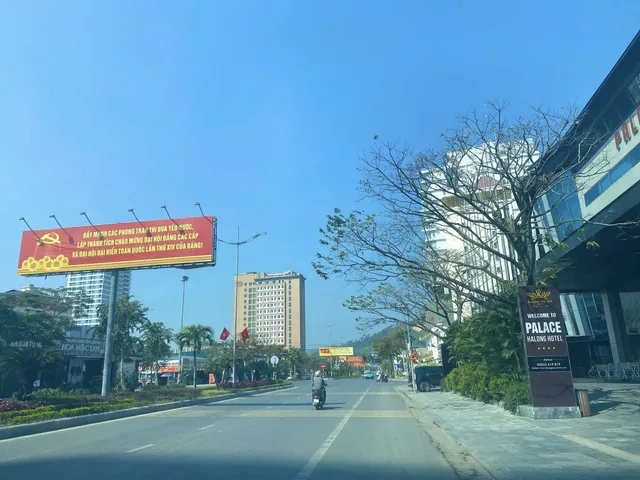 Bán Đất Khách sạn 1377m2 mặt đường Hoàng Quốc Việt Bãi cháy vị trí đẹp để kinh doanh