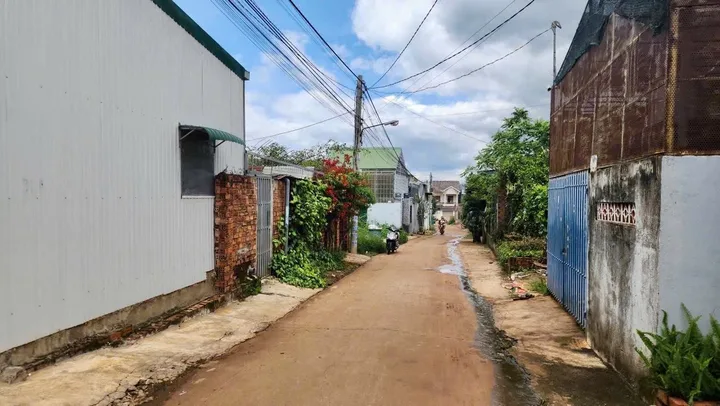 2 LÔ LIỀN MỀ HẺM 128 THÔNG 184 ĐỒNG KHỞI