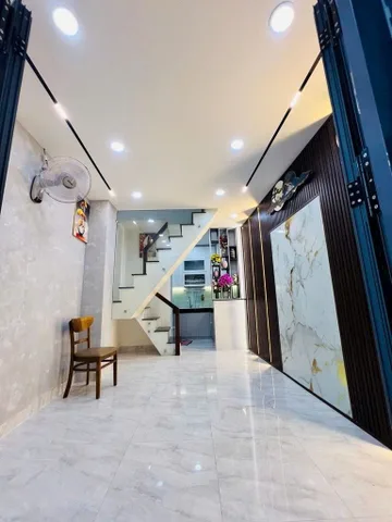 BÁN NHÀ HUỲNH TẤN PHÁT GẦN KHU CHẾ XUẤT TÂN THUẬN 40M2 3.1 TỶ 2 TẦNG BTCT SHR