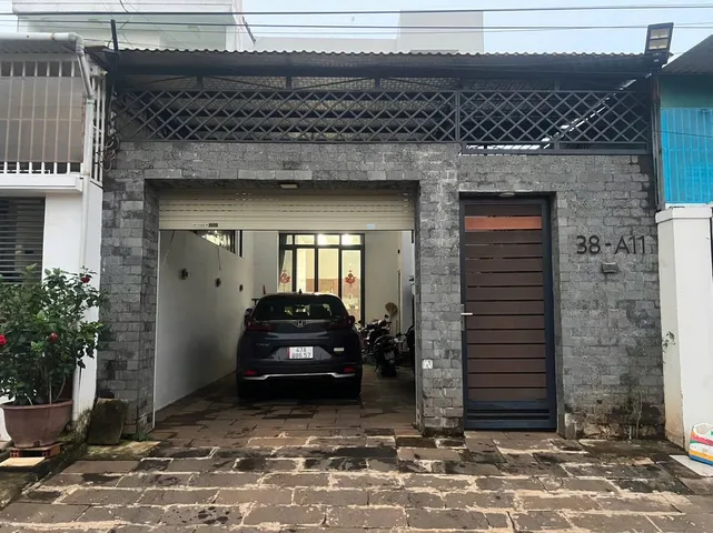 Bán nhà lầu Mặt Tiền Đường A11 - TK hiện đại, đẹp - giá 5.8 tỷ - Thành phố Buôn Ma Thuột Đắk Lắk