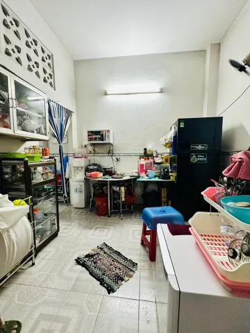 - Mặt tiền Lê Ngã khu ngay công viên rất thoáng mát, hiếm nhà bán trong khu vực. Ô tô đậu ngay nhà thoải mái ngày đêm