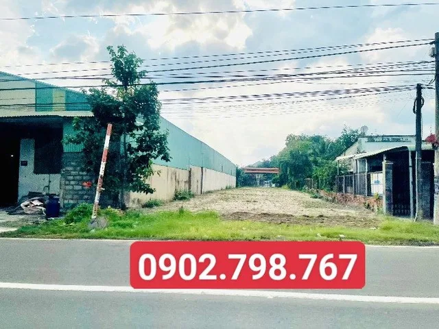 Cần Bán lại nền đất 2 mặt tiền 320m2 đường tỉnh lộ 933 dân cư đông sát chợ giá 400 triệu/m ngang tại Xã An Thạnh 3 Huyện Cù Lao Dung Sóc Trăng
