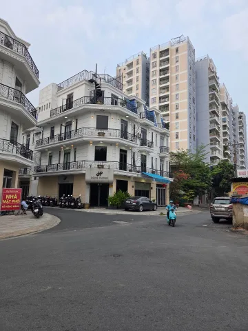 Chủ ngợp bán gấp nhà 4 tầng đường nhựa 7m Trịnh Đình Trọng, giáp Q11 - 70m2 vuông đét, giao thô decor tự do
