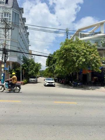 Bán Đất 161m2 có sẵn 161 m2 thổ cư giá 16.8 tỷ tại Đường Nguyễn Duy Trinh - Chọn - Phường Bình Trưng TP. Hồ Chí Minh