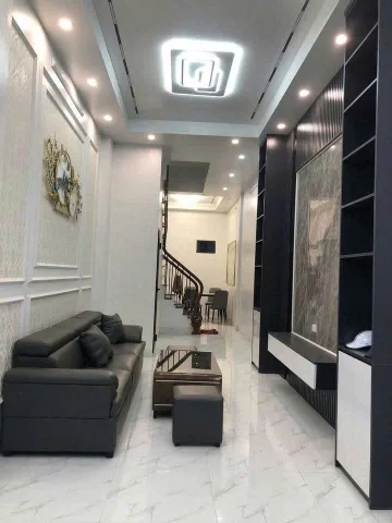 CÙ CHÍNH LAN – NGÃ TƯ SỞ – THANH XUÂN – 40M² × 4 TẦNG – 4PN – 4WC – Ô TÔ GẦN NHÀ – 14 TRIỆU/THÁNG
