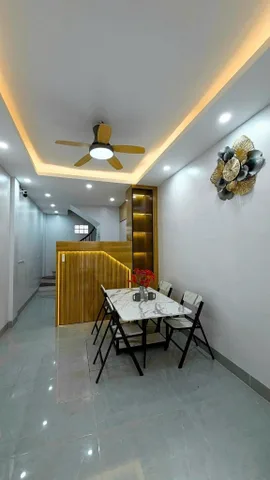 Nhà mới đẹp, full đồ Hồ Tùng Mậu, Cầu Giấy 32m*5T(4 ngủ) giá 15 triệu Ở NHÓM