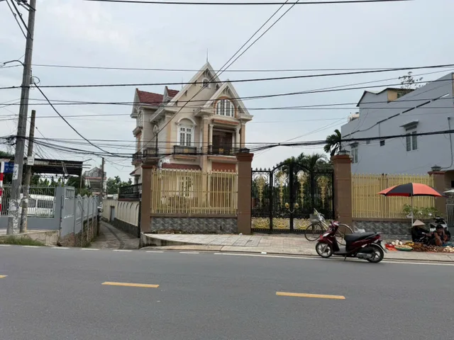 Biệt thự 2mặt tiền Nguyễn Tri Phương giá đầu tư cực hiếm.700M² ĐẤT VÀNG MUA ĐẤT TẶNG BIỆT THỰ .CHỈ 14 TỶ!