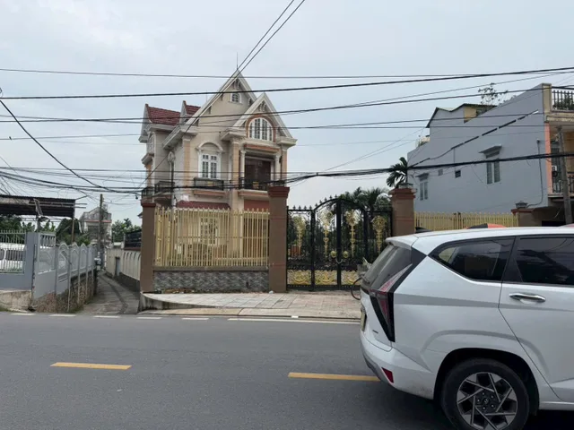 Bán Nhà riêng 700m2 có sẵn 350 m2 thổ cư giá 14 tỷ tại Đường Nguyễn Tri Phương Phường Bửu Hòa Thành phố Biên Hòa Đồng Nai