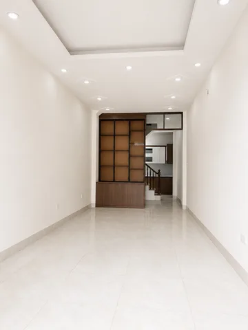 Cho thuê nhà 5 tầng THANG MÁY tại ngõ 306 XUÂN ĐỈNH, Bắc Từ Liêm. 15 triệu/ tháng. Cho thuê: Hộ gia đình, Chuyên gia nước ngoài, Văn Phòng, Studio, Lớp học...
