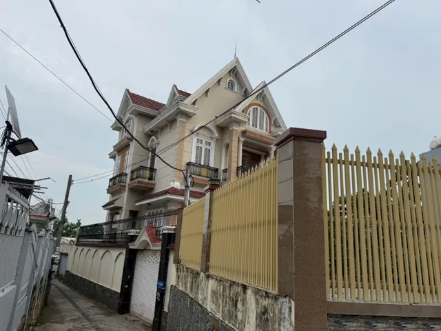 Bán Biệt thự 2mặt tiền Nguyễn Tri Phương giá đầu tư cực hiếm.700M² ĐẤT VÀNG MUA ĐẤT TẶNG BIỆT THỰ .CHỈ 14 TỶ!