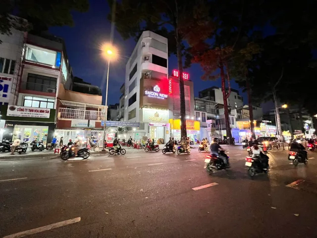 Bán Nhà Mặt Tiền 472A Nguyễn Tri Phương, Phường 9, Quận 10