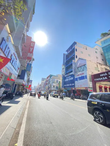 Bán Nhà Mặt Tiền 389 Hai Bà Trưng , Phường 8 , Quận 3