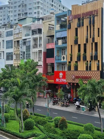 Bán Nhà Mặt Tiền 207 Phan Xích Long, Phường 7, Phú Nhuận