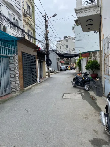 Bán Nhà riêng 74m2 có sẵn 74 m2 thổ cư giá 8.6 tỷ tại Đường Hồ Sen - Chọn - Phường Lê Chân Hải Phòng