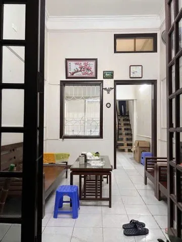 CHO THUÊ NHÀ NGUYÊN CĂN ĐƯỜNG LÁNG, ĐỐNG ĐA, GẦN NGÃ TƯ SỞ, 4 NGỦ SẴN NỘI THẤT