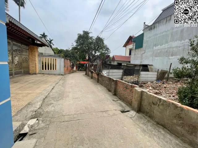 Bán 43m2 đất Phú Nghĩa Chương Mỹ, 100m ra Ql6, ngõ ô tô thông, giá chỉ 2,x tỷ
