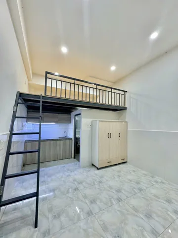 Cho thuê Phòng Rộng Ở Được 3 - 4 Bạn * Gác Cao Không Đụng Đầu * 30m2 * Ngay ĐH Văn Lang