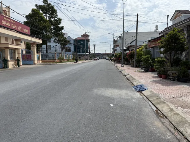 Bán Đất 150m2 có sẵn 150 m2 thổ cư giá 4.3 tỷ tại Đường Hồ Trung Thành Phường Trà An Quận Bình Thuỷ Cần Thơ