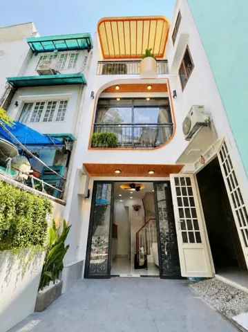 Bán nhà Lê Quang Định. 41m2 sàn sử dụng. full nội thất cao cấp. Giá chỉ 3.59 Tỷ