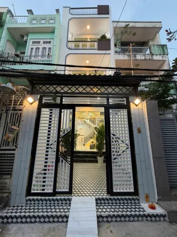 DÒNG TIỀN CHDV GẦN CHỢ TRƯỜNG HỌC NGÂN HÀNG - 5Tầng-Ngang 4.2m-Dưới 15.5 T.ỷ- Nguyễn Bắc - TÂN BÌNH
